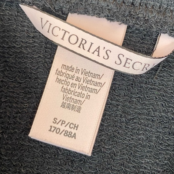 Victoria’s Secret Hoodie With Functional Zipper - Picture 6 of 13